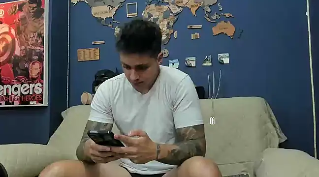 Snapshot of JeanBroc chatting on 01/17/25, 08:22 JeanBroc online show from 01/17/25, 08:22