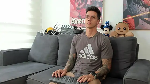 Snapshot of JeanBroc chatting on 10/27/25, 08:13 JeanBroc online show from 10/27/25, 08:13