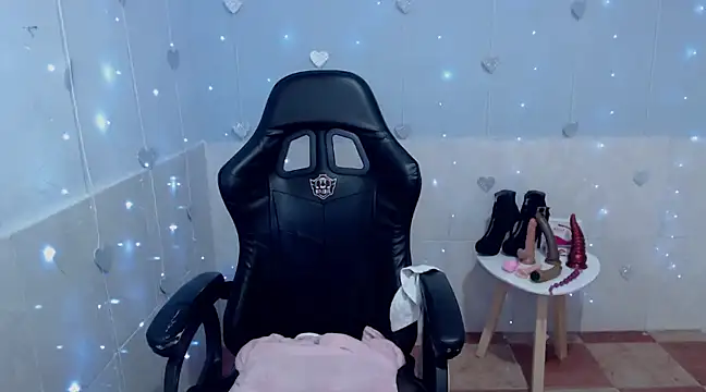 kiara scottt online show from 02/01/25, 05:07