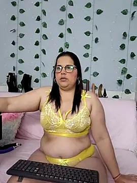 kiara scottt online show from 02/25/26, 08:57