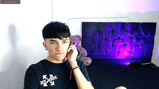 benji hoter online show from 09/29/25, 08:46