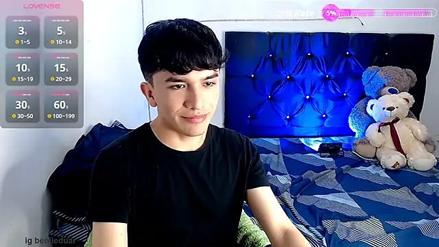 benji hoter online show from 11/21/25, 12:21