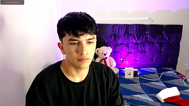 benji hoter online show from 12/02/25, 10:38