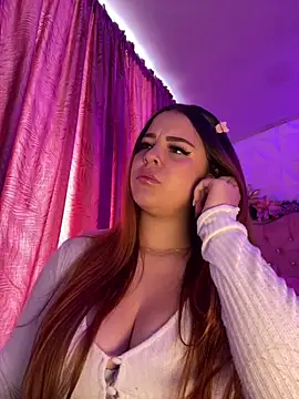 Snapshot of April_Beckett1 chatting on 12/11/24, 01:49 April Beckett1 online show from 12/11/24, 01:49