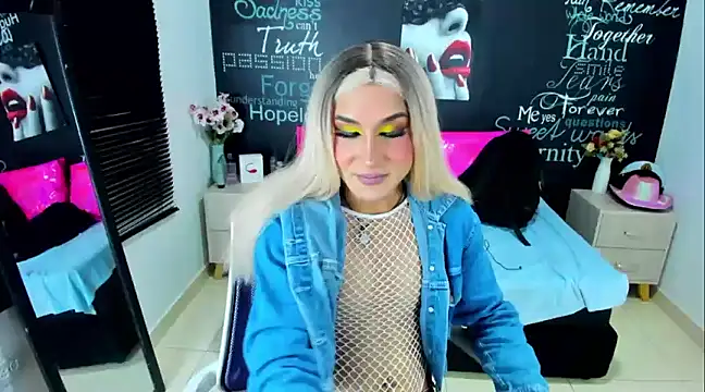 DarianaGia online show from 12/04/24, 08:12