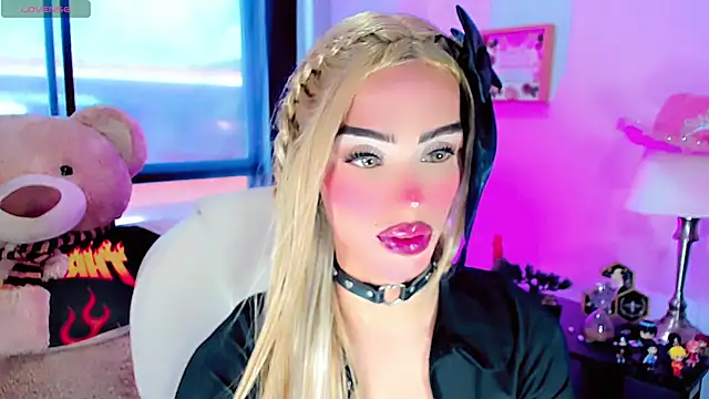 dollswit01 online show from 01/20/25, 08:18