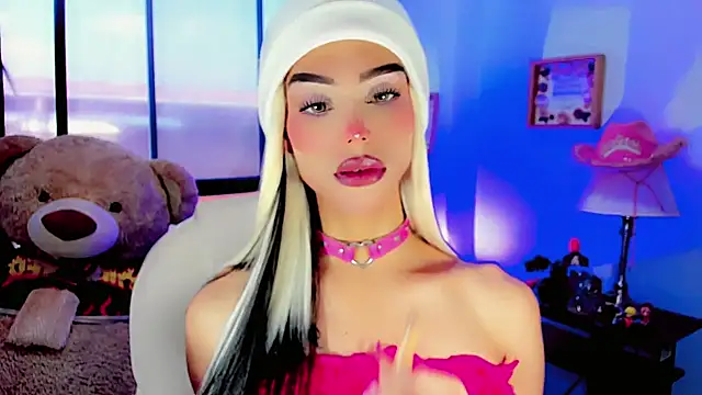 dollswit01 online show from 01/22/25, 07:13