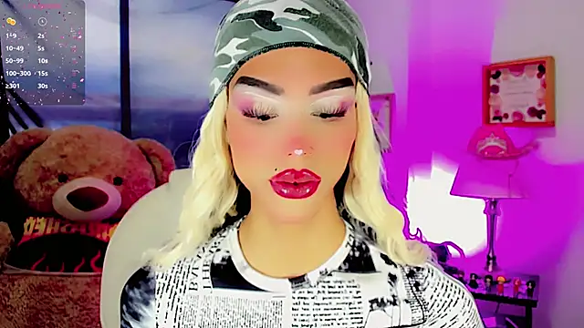 dollswit01 online show from 02/03/25, 09:50