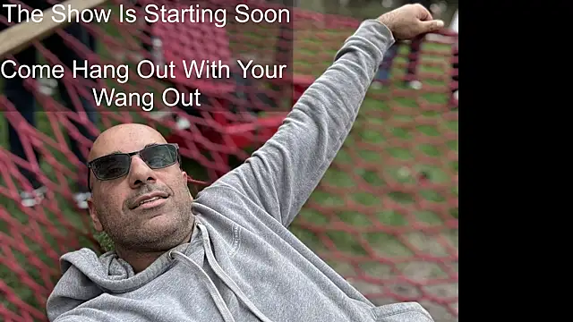 Snapshot of bear_russian_hunk chatting on 10/17/25, 12:19 bear russian hunk online show from 10/17/25, 12:19