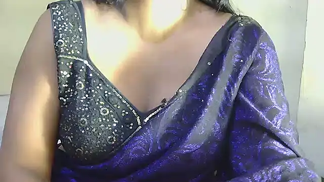 Lovely12streaming online show from 04/08/26, 07:03