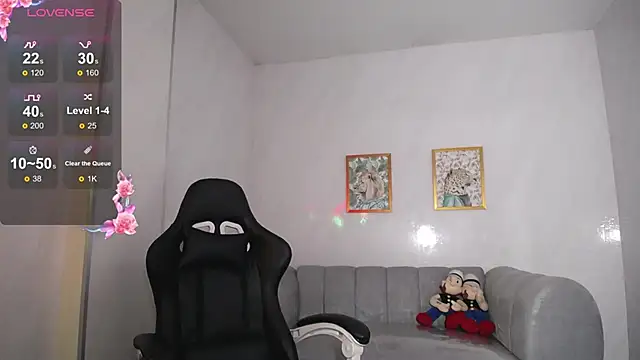 Snapshot of _ella_b chatting on 03/06/25, 03:35 ella b online show from 03/06/25, 03:35