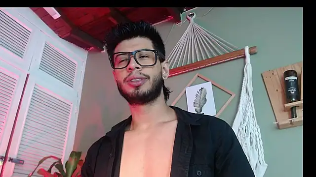 Colby brown03 online show from 11/24/25, 07:57