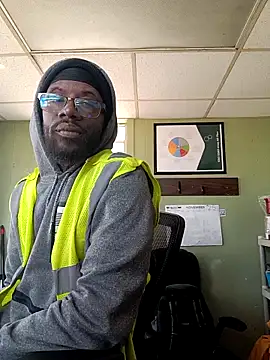 Snapshot of Txdarkmeat74 chatting on 11/28/25, 06:10 Txdarkmeat74 online show from 11/28/25, 06:10