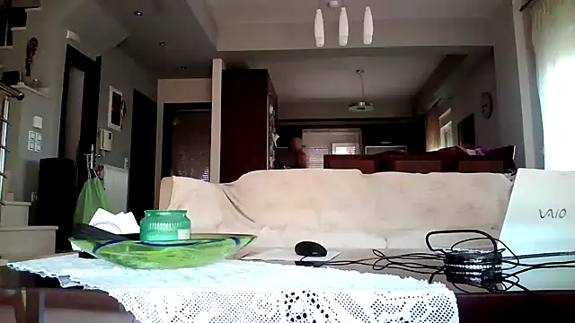 Kalia Cross online show from 11/12/25, 06:47