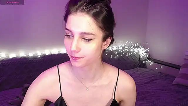 Abigail Wills online show from 11/22/25, 05:56