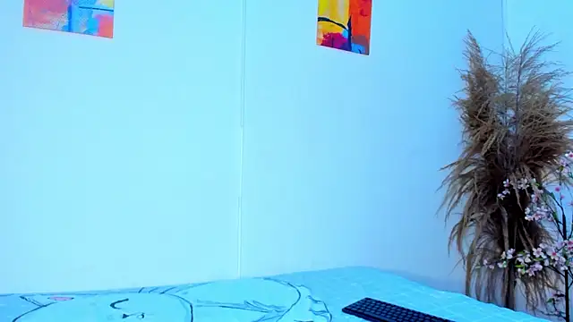 AnnieSofiia online show from 09/13/25, 08:19