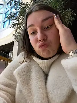 SuzieMurray online show from 12/17/24, 12:22