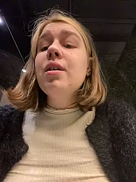 SuzieMurray online show from 12/18/24, 12:18