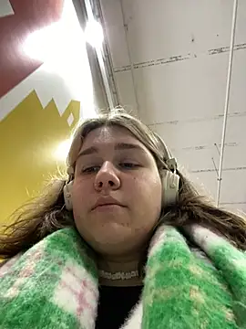 SuzieMurray online show from 03/06/25, 08:19