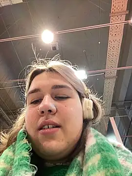 SuzieMurray online show from 03/11/25, 08:09