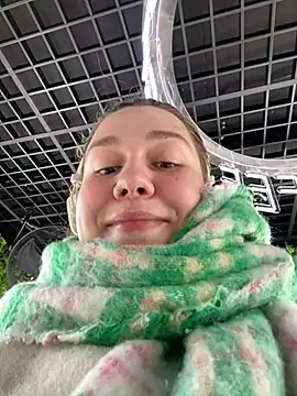 SuzieMurray online show from 03/18/25, 08:25