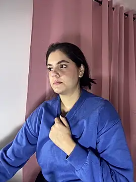 kimberlyhills1 online show from 02/19/26, 04:36