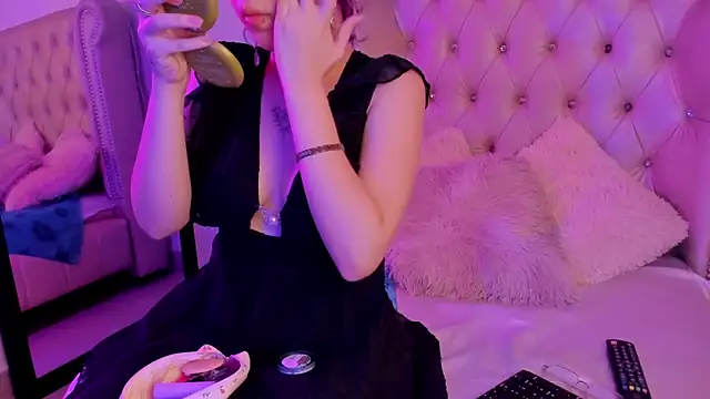 AlexaFoxy18 online show from 01/30/25, 04:27