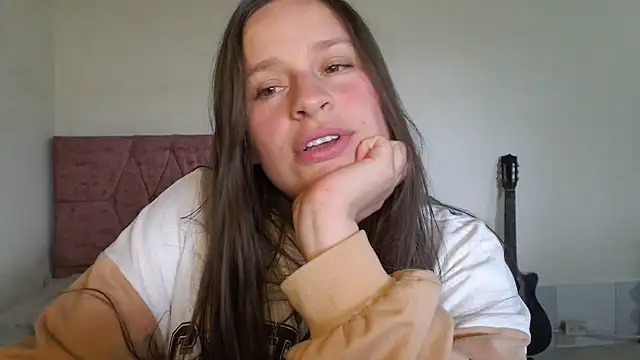 Snapshot of Serenity chatting on 06/29/26, 10:32 Serenity online show from 06/29/26, 10:32