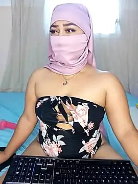 Snapshot of Kendra_Kait chatting on 01/10/25, 04:30 Kendra Kait online show from 01/10/25, 04:30