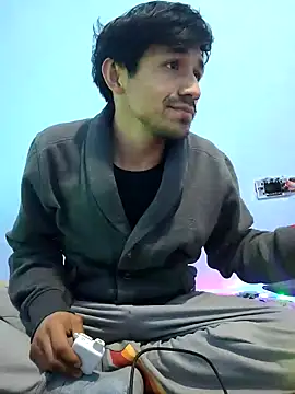 Snapshot of charlesss19 chatting on 02/24/25, 07:55 charlesss19 online show from 02/24/25, 07:55