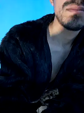 Snapshot of charlesss19 chatting on 03/20/25, 03:45 charlesss19 online show from 03/20/25, 03:45