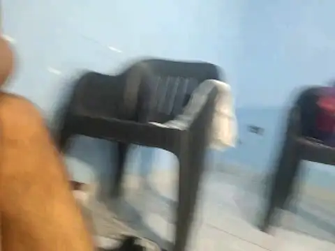 Snapshot of charlesss19 chatting on 11/21/25, 03:22 charlesss19 online show from 11/21/25, 03:22