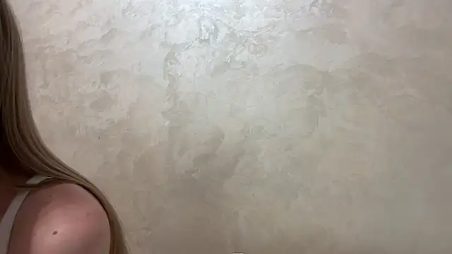 Snapshot of CaitlinaJayne23 chatting on 06/01/26, 06:20 CaitlinaJayne23 online show from 06/01/26, 06:20