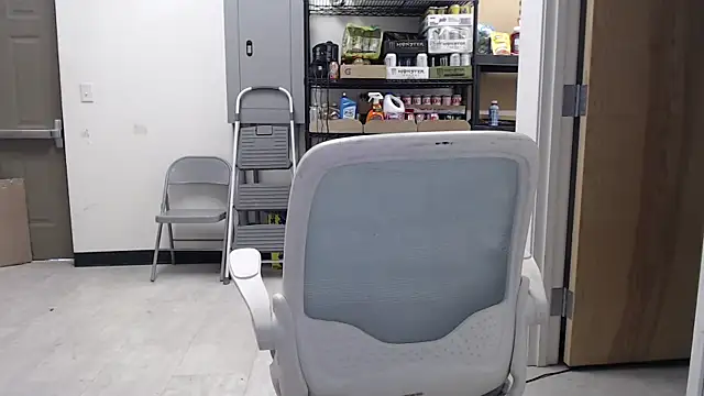 Snapshot of Mhmoodyi chatting on 02/26/26, 08:30 Mhmoodyi online show from 02/26/26, 08:30