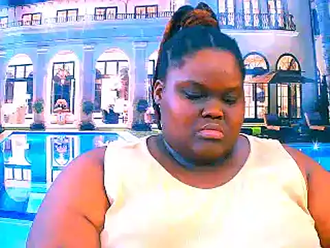 Snapshot of EbonyHotBuns chatting on 04/18/26, 09:57 EbonyHotBuns online show from 04/18/26, 09:57