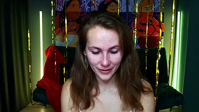 Snapshot of MichelleOrtis chatting on 12/21/24, 07:38 MichelleOrtis online show from 12/21/24, 07:38