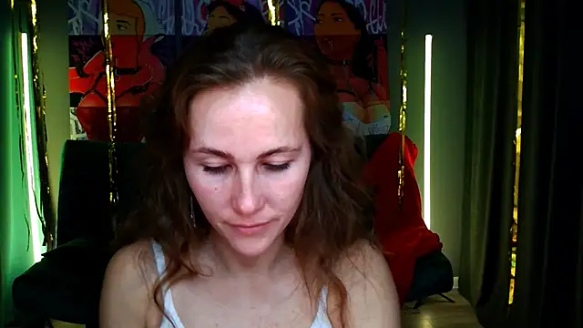 Snapshot of MichelleOrtis chatting on 12/22/24, 07:42 MichelleOrtis online show from 12/22/24, 07:42