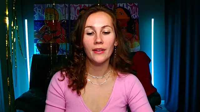 Snapshot of MichelleOrtis chatting on 12/28/24, 01:59 MichelleOrtis online show from 12/28/24, 01:59