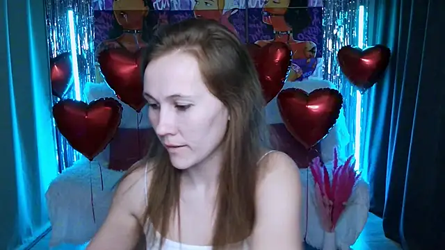 Snapshot of MichelleOrtis chatting on 02/19/25, 04:22 MichelleOrtis online show from 02/19/25, 04:22