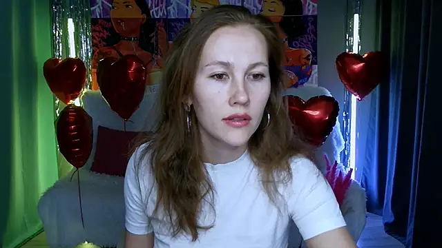 Snapshot of MichelleOrtis chatting on 02/22/25, 02:08 MichelleOrtis online show from 02/22/25, 02:08