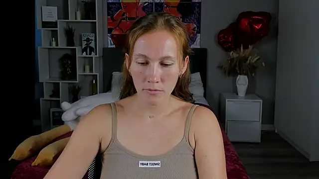 Snapshot of MichelleOrtis chatting on 09/10/25, 01:22 MichelleOrtis online show from 09/10/25, 01:22