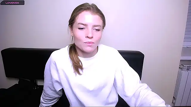 MissOliviaa  online show from 12/14/24, 10:13