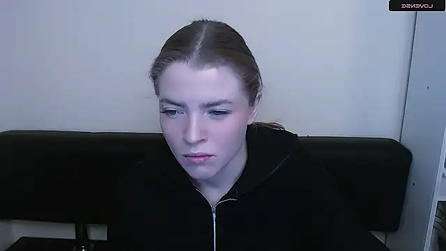 MissOliviaa  online show from 01/03/25, 07:49