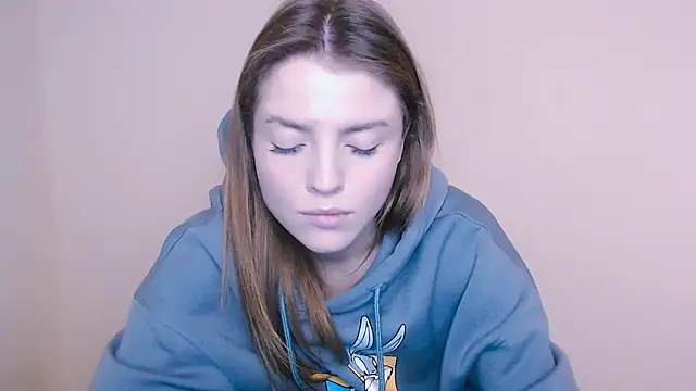 MissOliviaa  online show from 01/14/25, 04:50