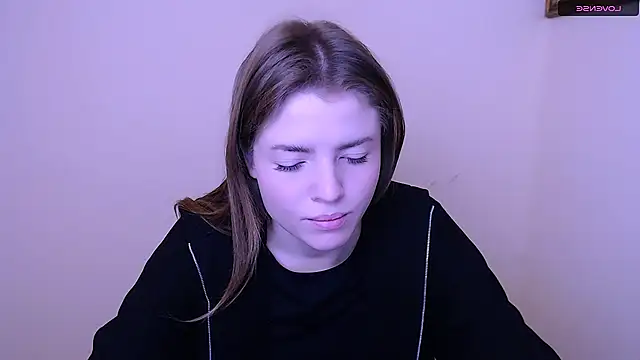 MissOliviaa  online show from 01/17/25, 09:49