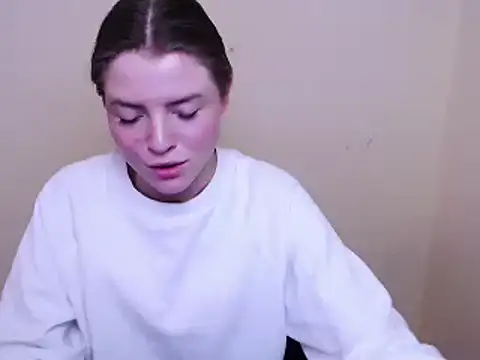 MissOliviaa  online show from 01/22/25, 04:55