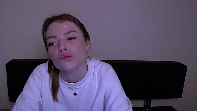 MissOliviaa  online show from 03/05/25, 12:44