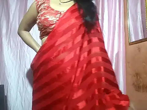 poojaxxx65 online show from 03/10/25, 09:53