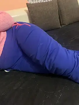 Snapshot of lora19922 chatting on 12/29/24, 09:30 lora19922 online show from 12/29/24, 09:30