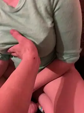 Snapshot of lora19922 chatting on 01/05/25, 07:39 lora19922 online show from 01/05/25, 07:39